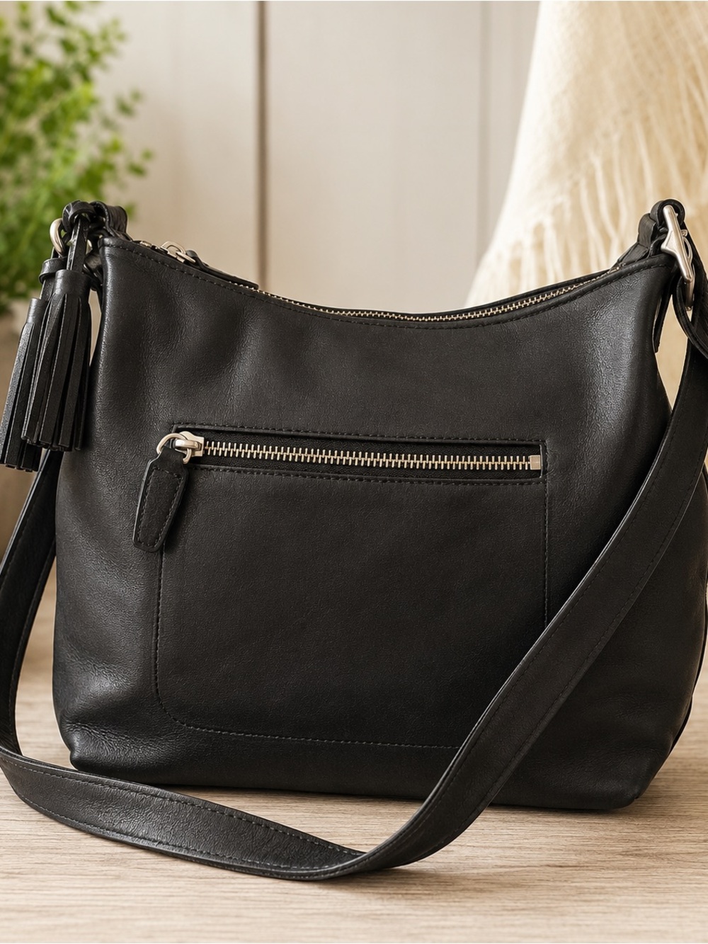 Coach bag leather bucket hobo bag pocket number 19889